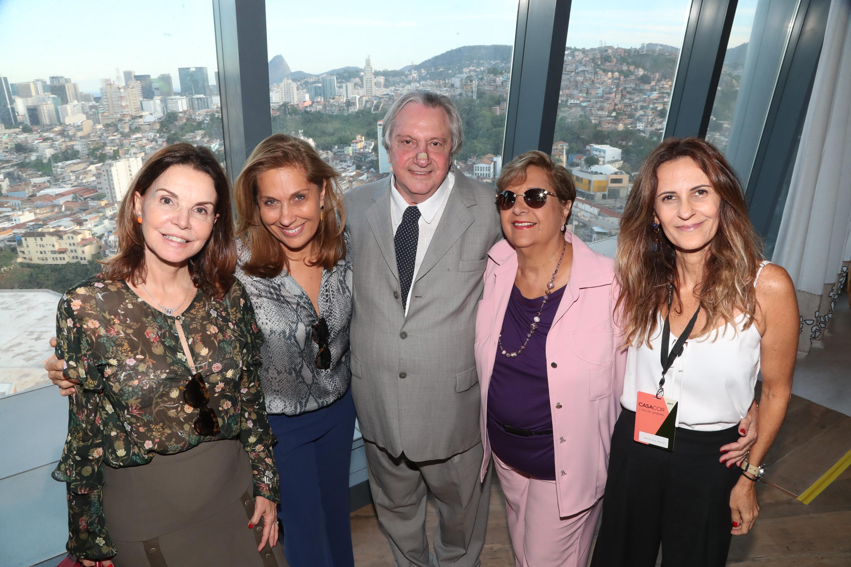 Patrícia Meyer, Bebel Sampaio, Peri Olhovetchi, Mileyde Olhovetchi e Cristiana Medici