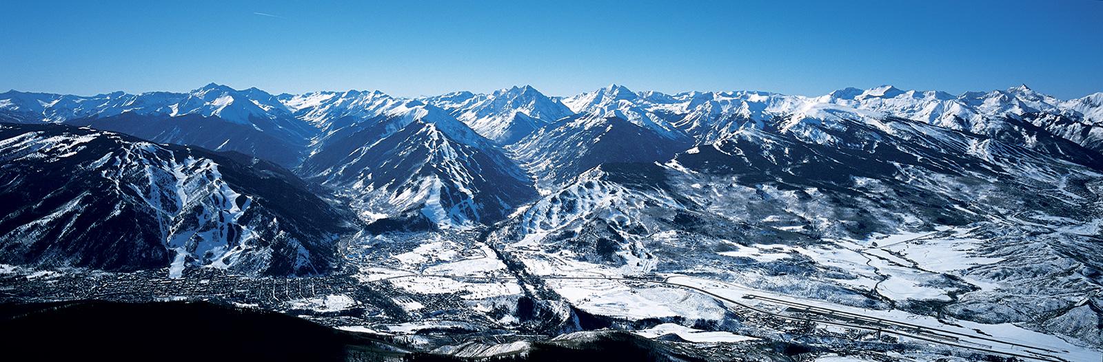 Aspen_Snowmass_-_Aerial_Photograph