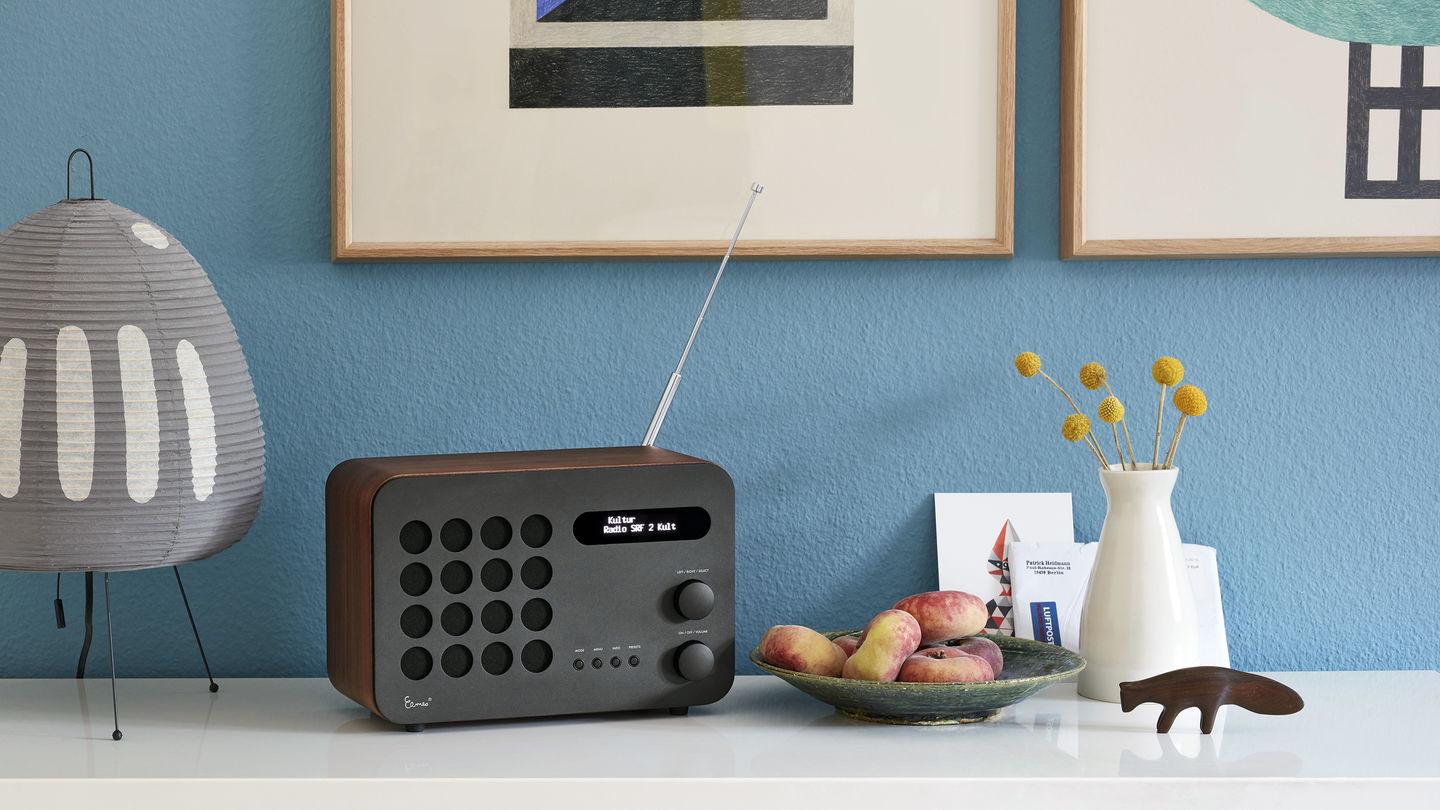 vitra eams radio