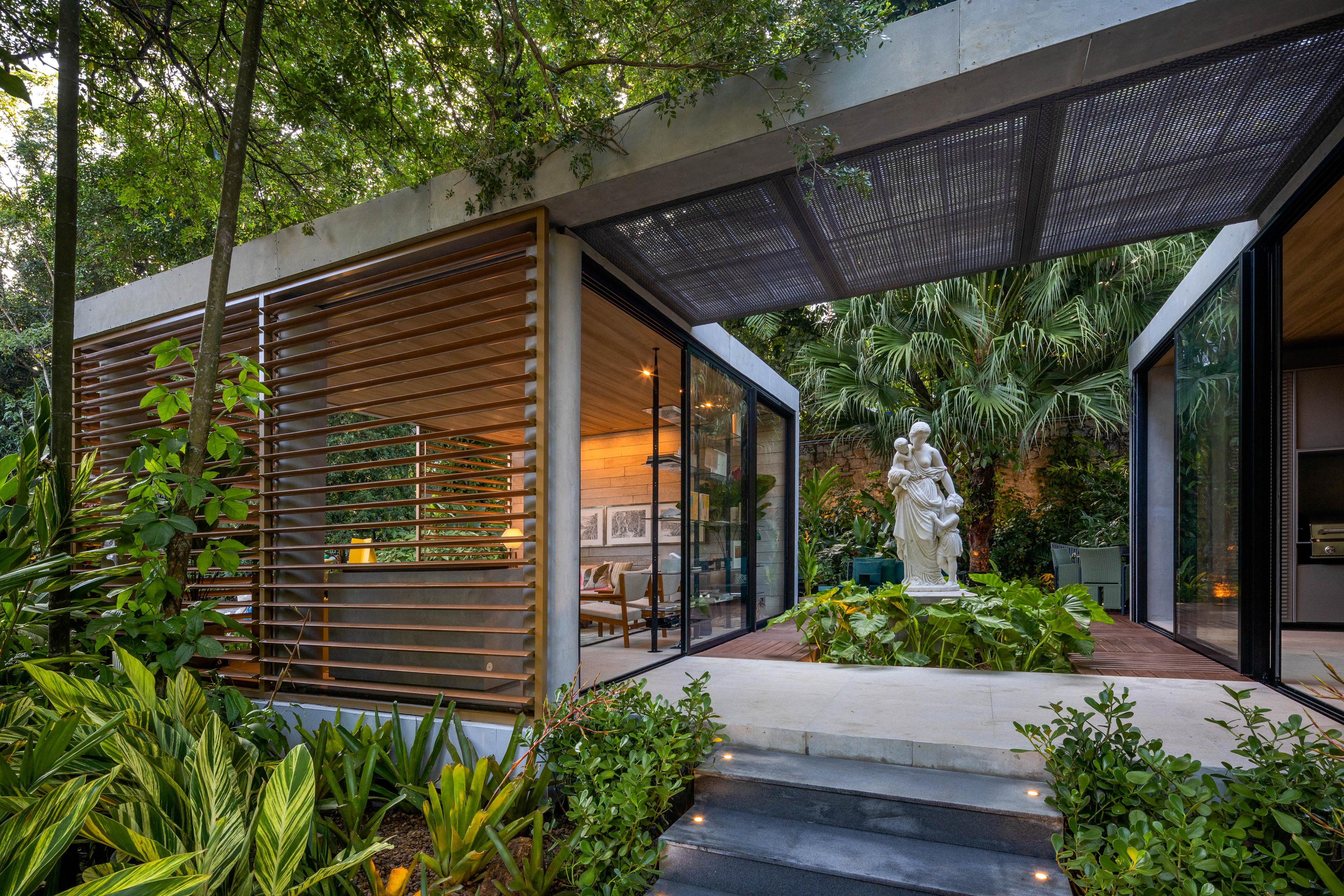 Pavilhão 22, por Mario Costa Santos. Ambiente da CASACOR Rio de Janeiro 2022.