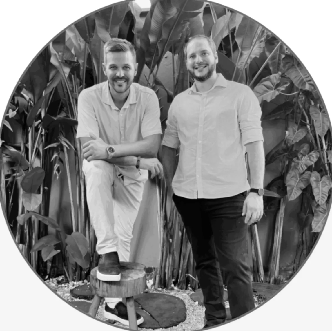 André Bahia Reis e Lucas Costa Paula