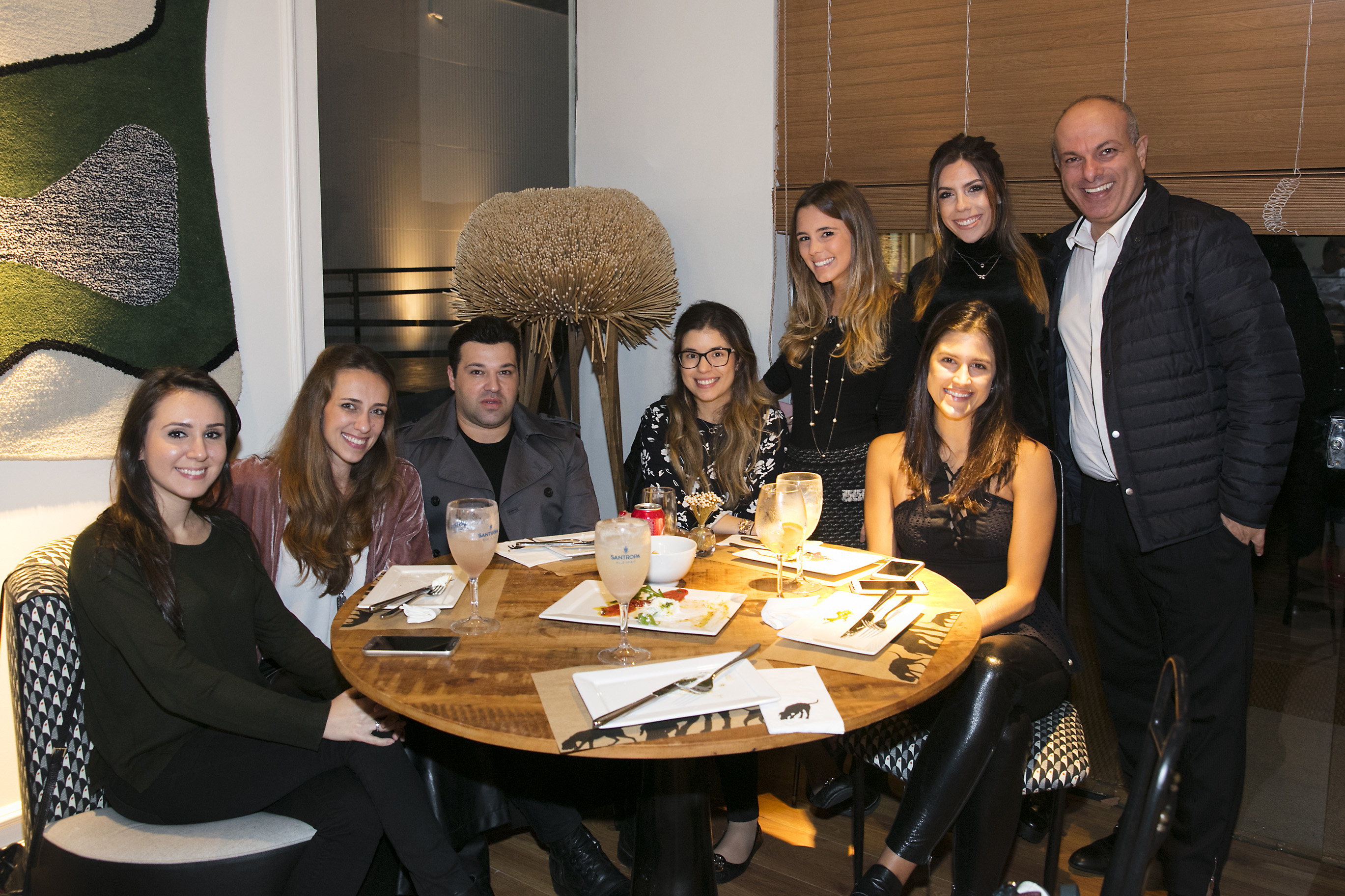 Veronica Vergamini, Mariana Riss, Sylvio Neri, Melina Moraes, Isabella Chacra, Fabiana Dinelli, Livia Migotto e Ali Majzoub