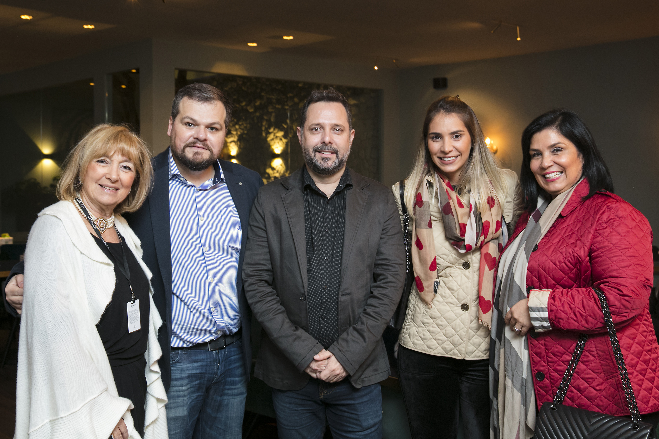 Lucy Amicon, Thiago Luposeli, Marcelo Cassetari, Patricia Hagobian e Fernada Dunelli