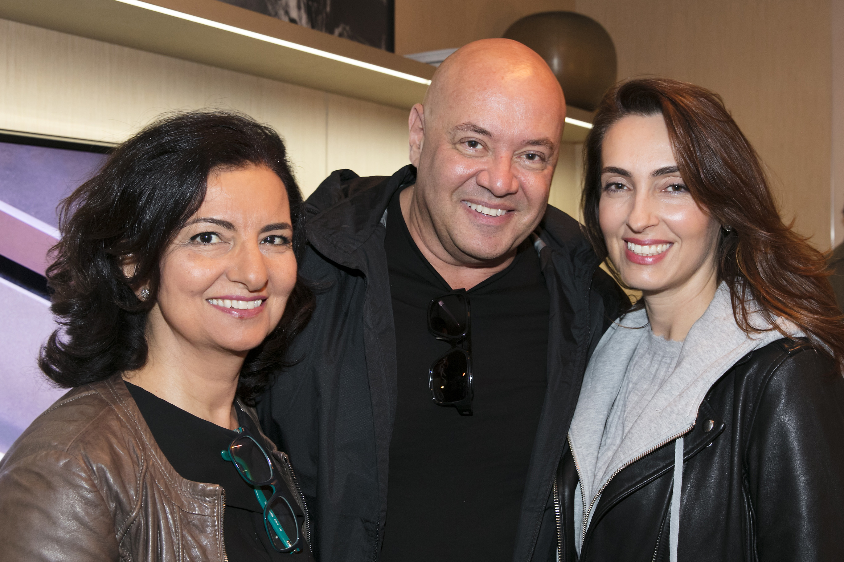 Mari Oglouyan, Gil Cione e Patricia Anastassiadis