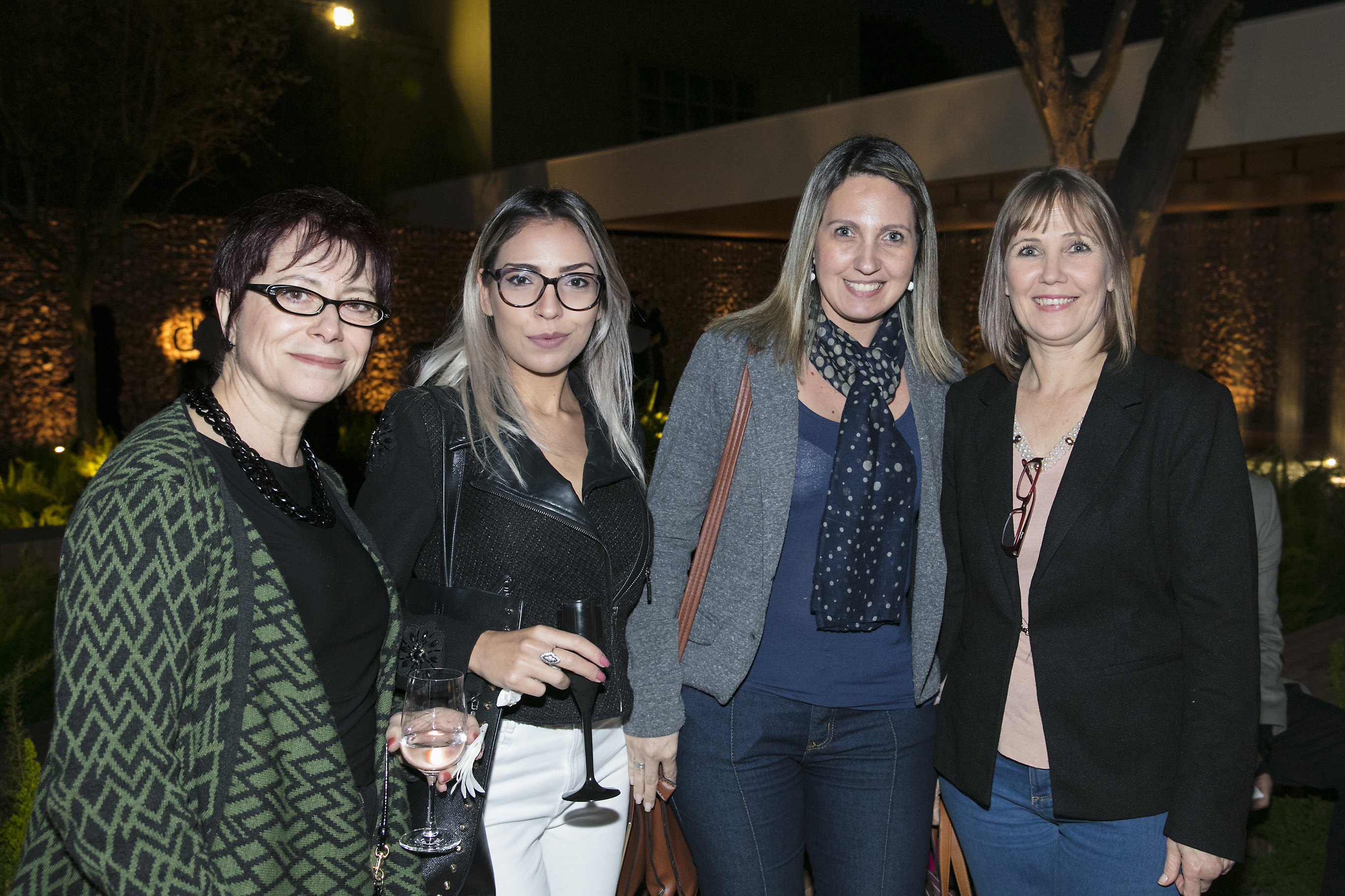 Carla Jarjura, Amanda Fernandes, Adriana Maranhoni e Isabel