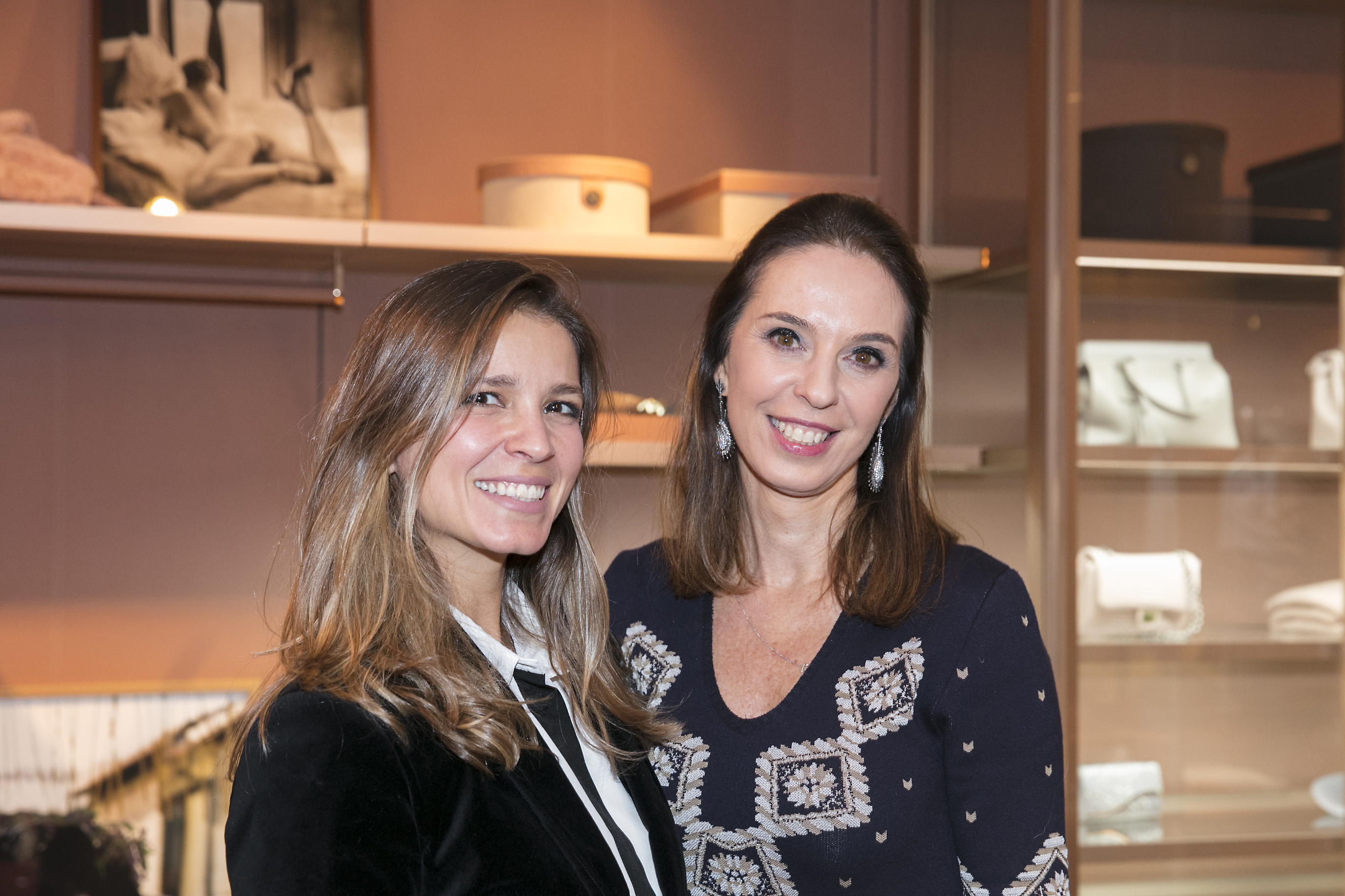 Aline Araújo e Esther Schattan