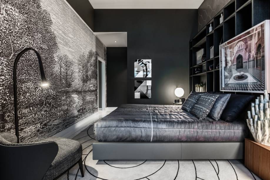 CASACOR Miami 2017: Urbanitas Master Bedroom - Leo Shehtman. A atmosfera cosmopolita se completa com as grandes fotografias de Raphael Macek, Gigi Monteiro e Vander Bersewish.