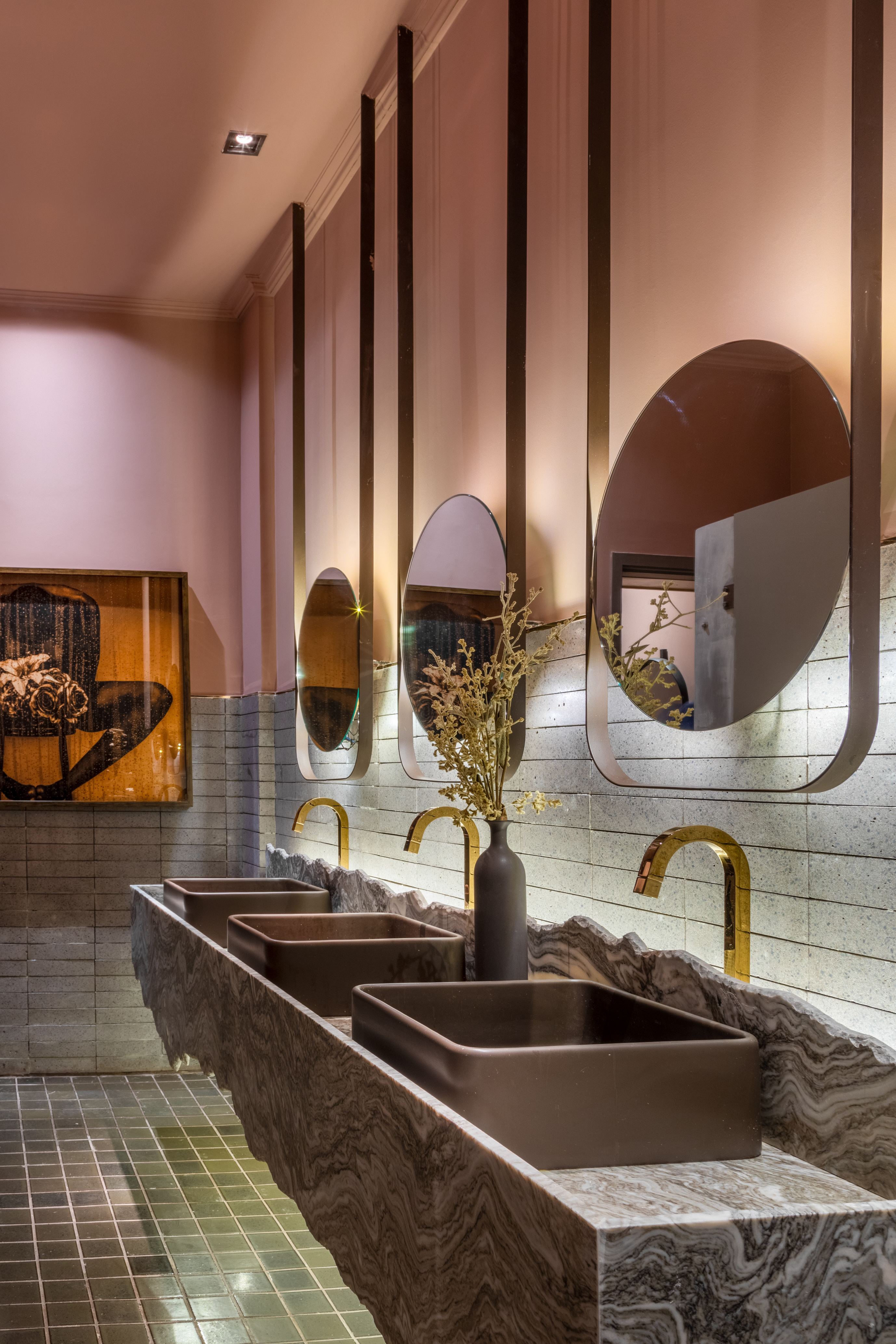 Tripper Arquitetura – Banheiro Elementos. Projeto da CASACOR Rio de Janeiro 2019.