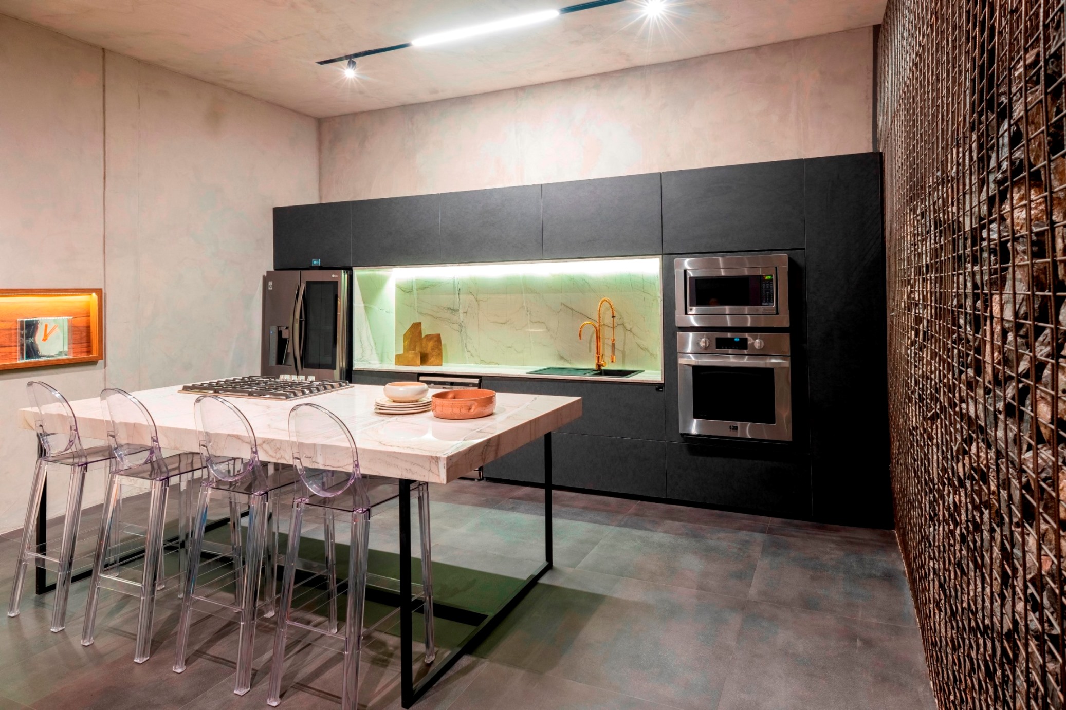 Cozinha do Loft Gabbro. Guel Arquitetos - CASACOR Brasília 2019