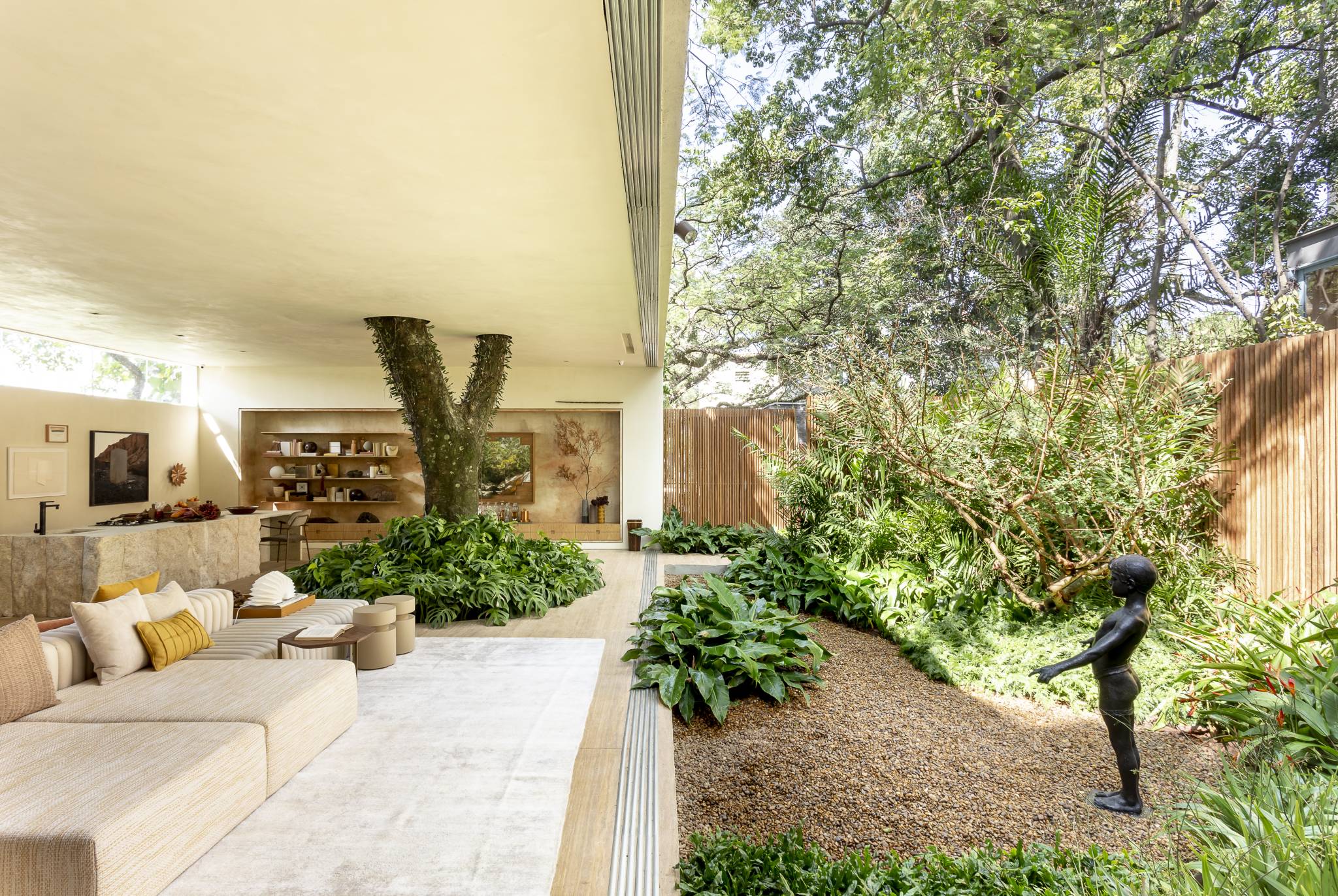 CASACOR São Paulo 2018. Casa da Árvore Renault - Suite Arquitetos.