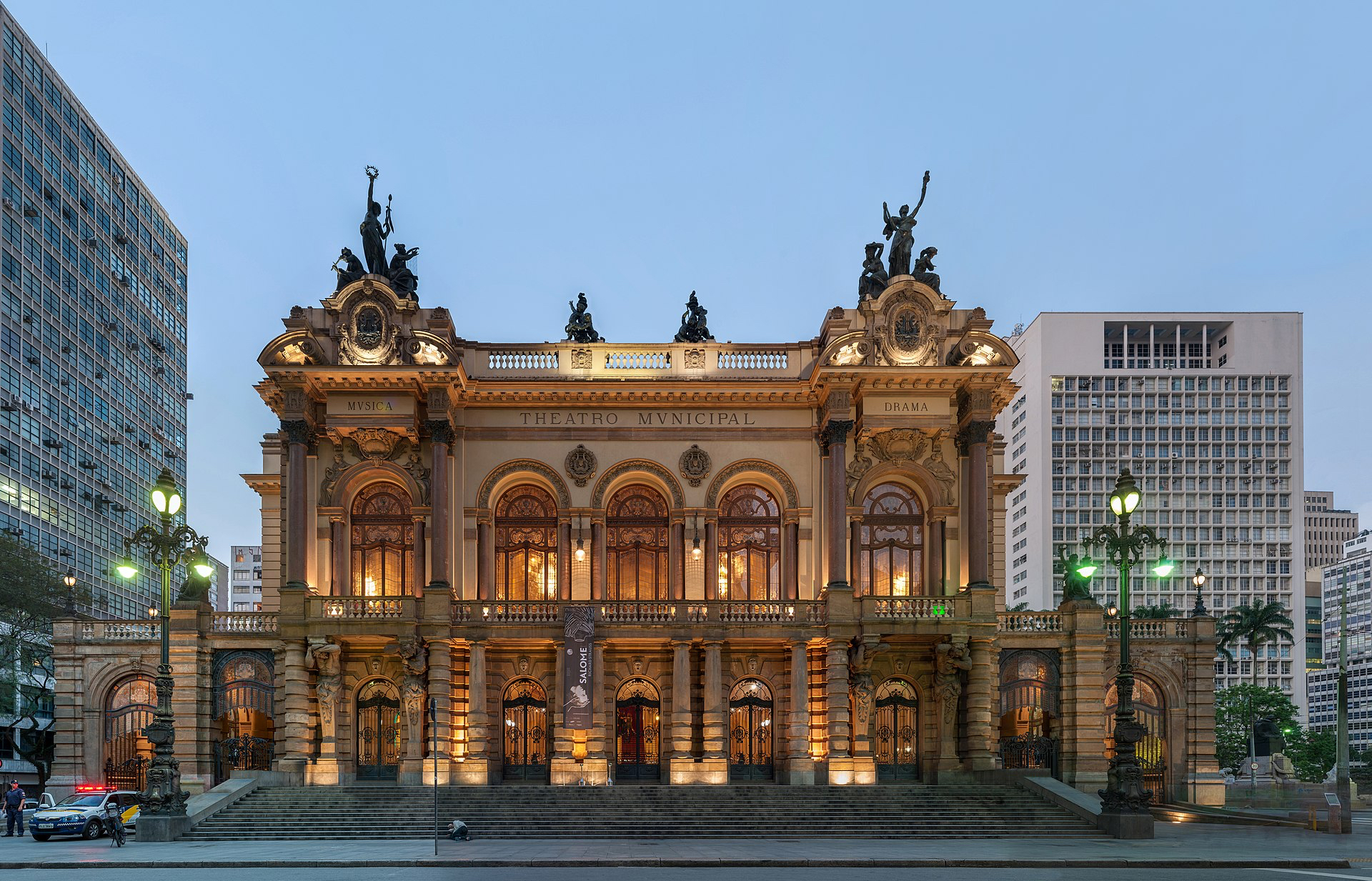 arquitetura prédio icônico são paulo teatro municipal histórico