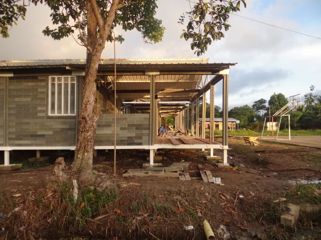 casa sustentavel bloco plastico