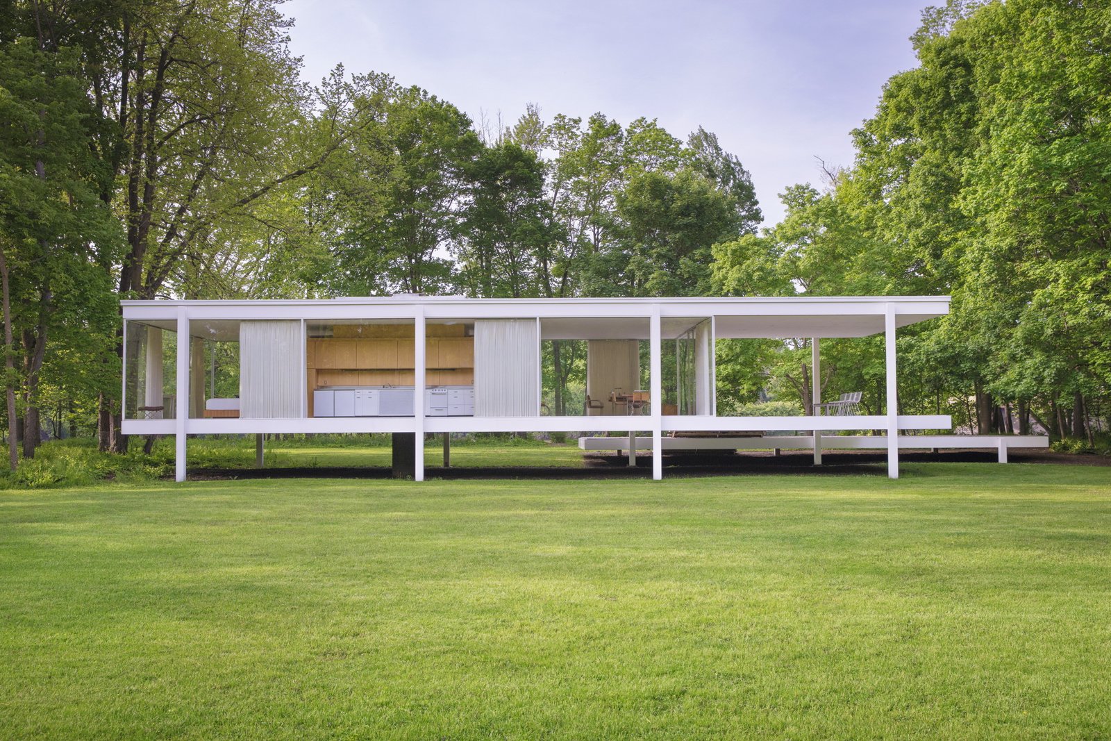 Farnsworth House, 1949, Plano, Illinois, USA - Mies van der Rohe