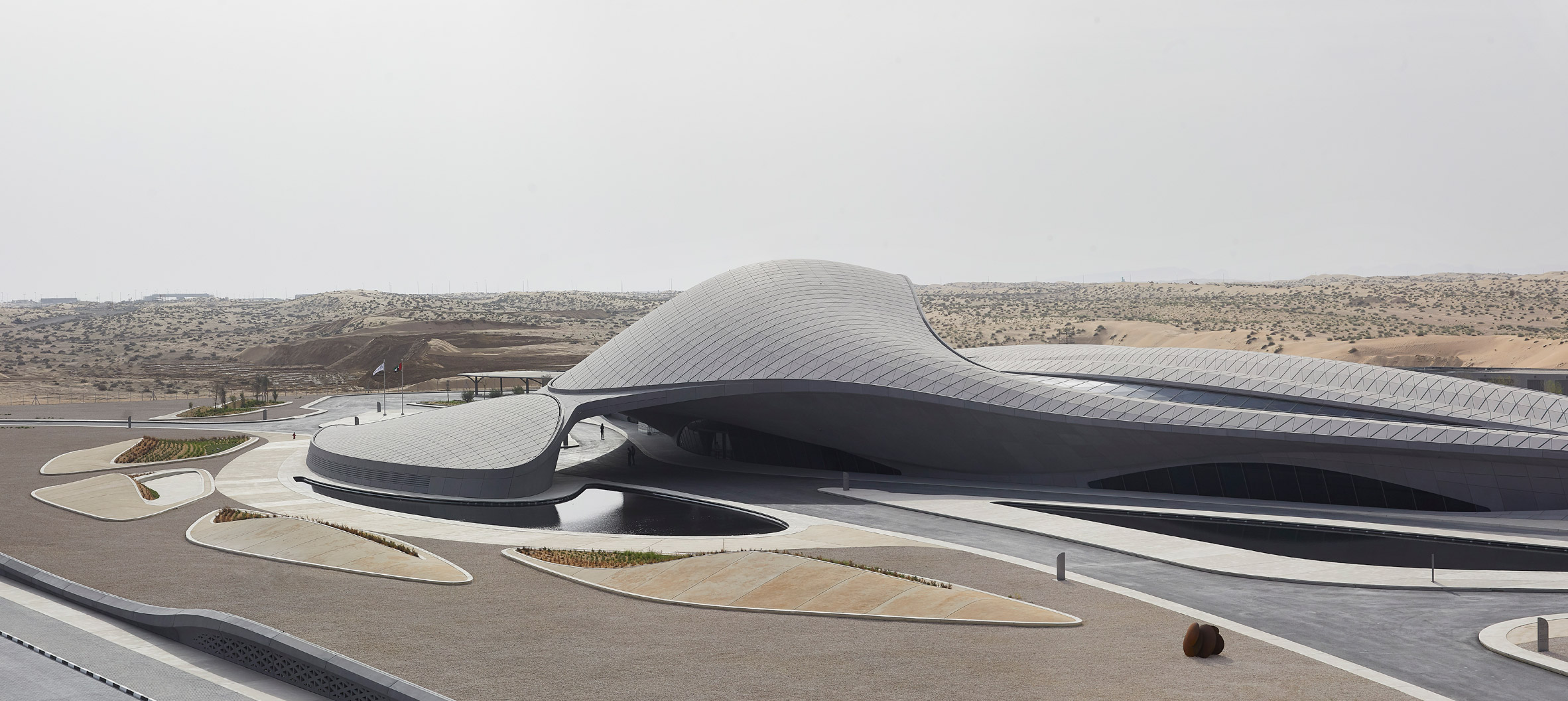 Zaha Hadid projeta edifício em forma de duna nos Emirados Árabes