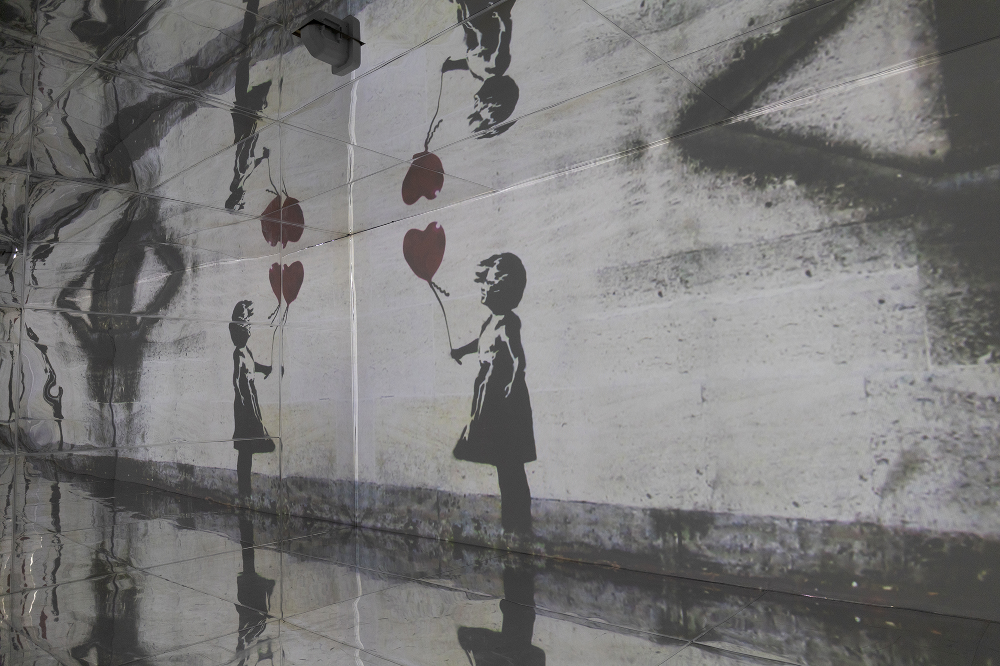 Mostra imersiva sobre Banksy em SP apresenta mais de 150 obras