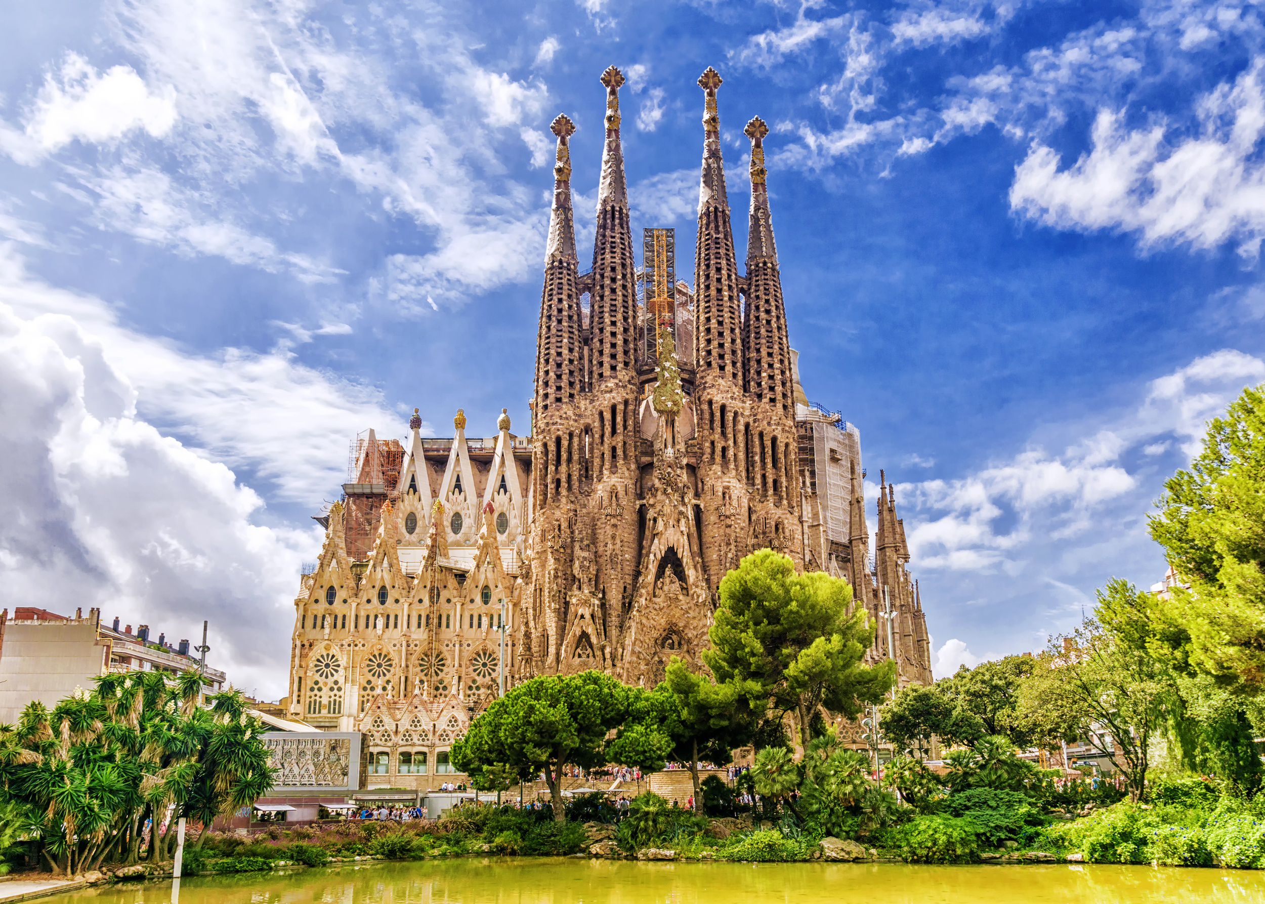 6º) Sagrada Família - Espanha