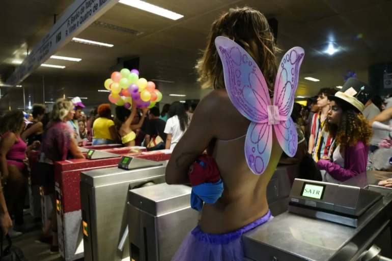 Metrô no Carnaval de SP