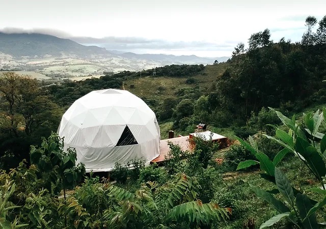 10 hotéis imersos na natureza que são verdadeiros oásis