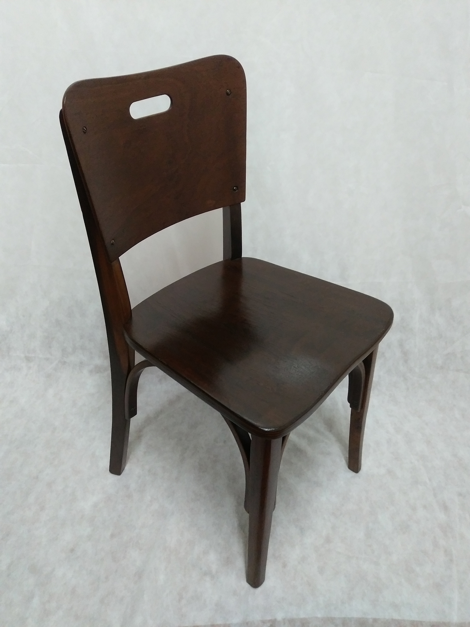 <b>Cadeira Cimo - Mod. 1001 (Rio Negrinho, SC, a partir de 1930). </b>Produção: Cia. Industrial de Móveis - Móveis Cimo S/A. Coleção MCB.