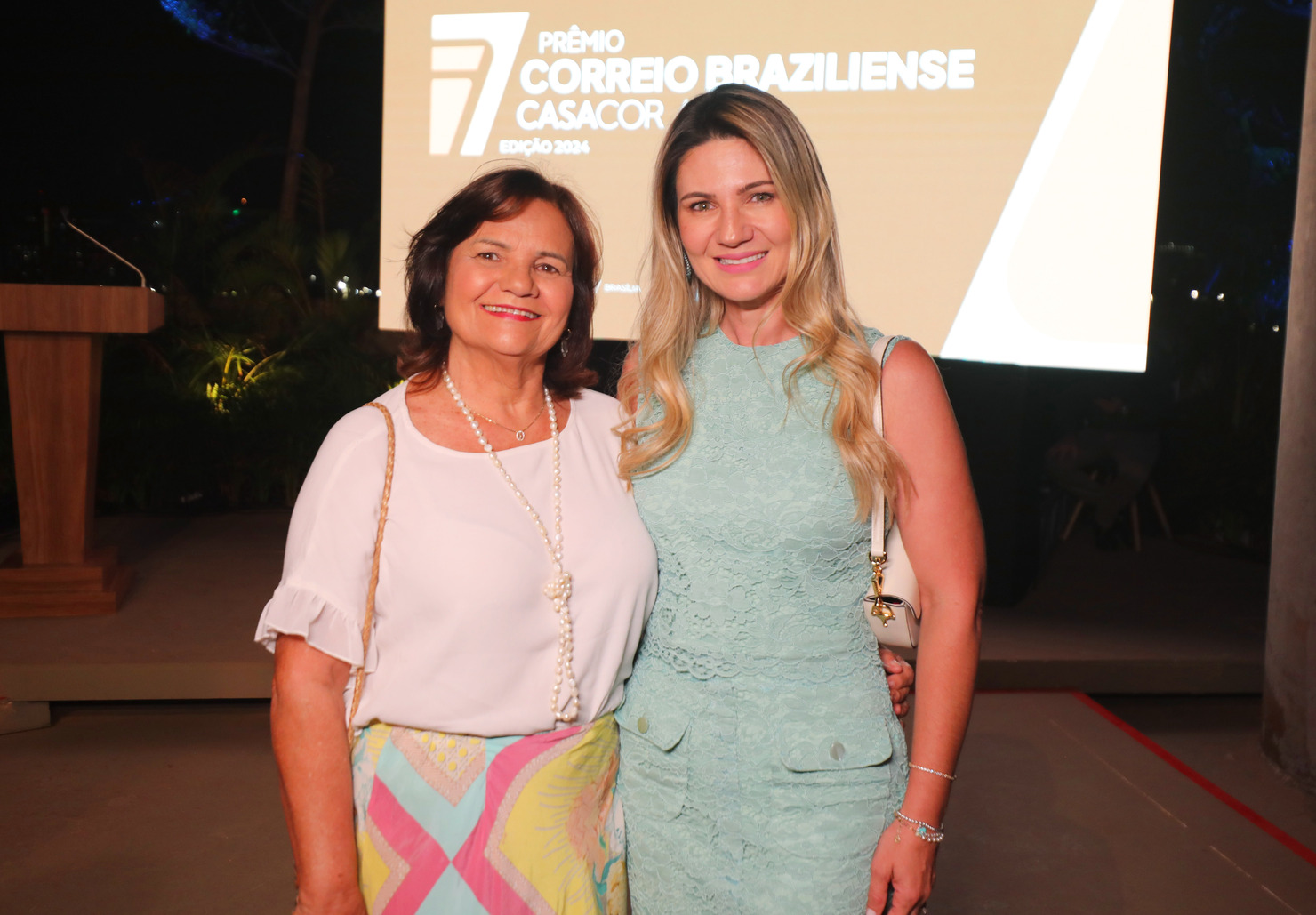 Neide Pereira e Mariana Lombardi.