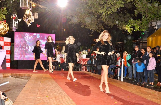 Modelos desfilam na noite fashion da Casa Cor Bolívia