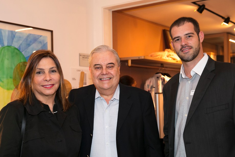 Sara Sguillaro, Jose Eduardo Barreto e Paulo Meireles