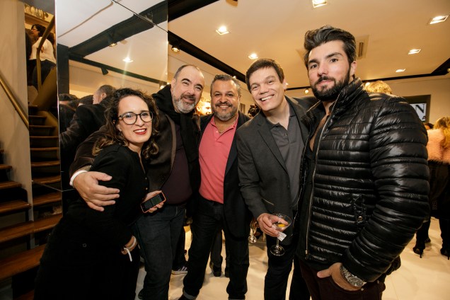 O arquiteto Renato Andrade e amigos.