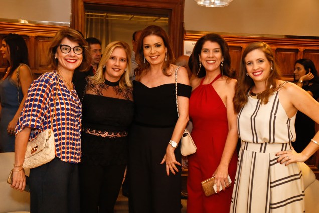 <span>Marcelle Farias, Gisella Pereira, Patrícia Duarte, Sophia Reinaux e Madu Figueredo</span>