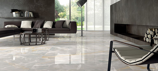 RocaStone – por meio de processos de produção e sinterização, a RocaStone pode oferecer pisos em mármore e outras pedras no formato de lâminas esguias e elegantes.