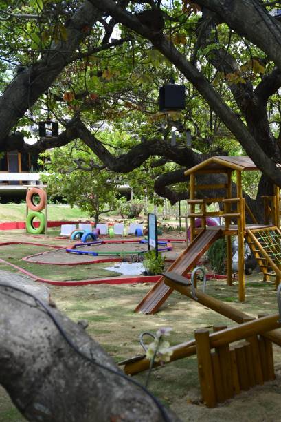 Ambiente Sustentável - Praça Amiga da Criança, de Adelina Feitosa