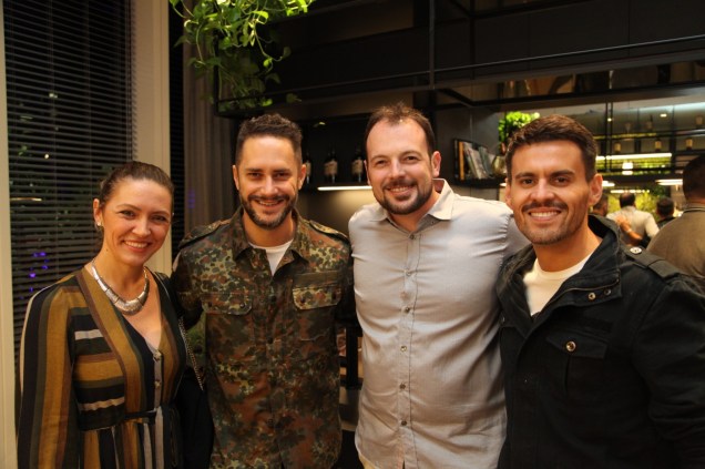 Elenice Cardoso, Moacir Jr, Mateus Corradi e Salvio Jr.