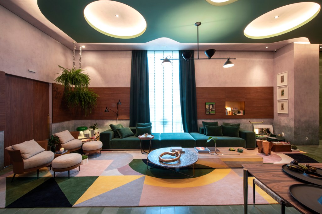 sofá verde naomi abe casacor sao paulo 2019 living do colecionador projeto