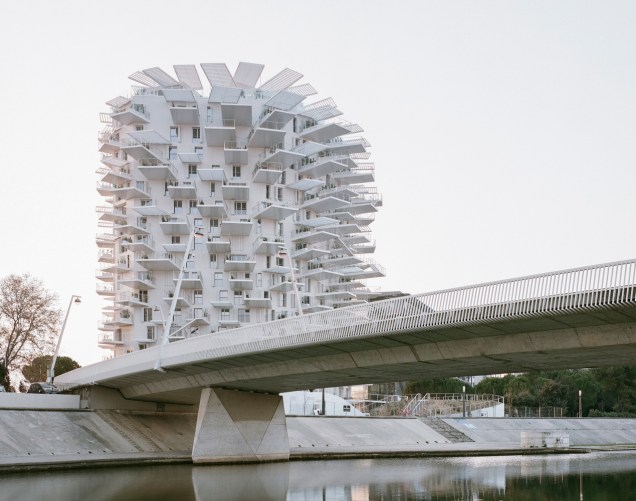 A Torre Residencial L’Arbre Blanc é vencedor de Habitações. O projeto é do time Sou Fujimoto Architects, Nicolas Laisné, OXO architects e Dimitri Roussel.