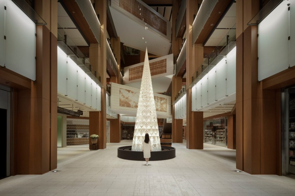 Árvore de Natal 2022 Nendo Tóquio Japão