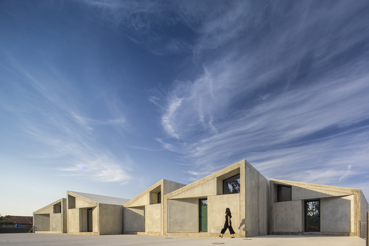pré fabricados de 1000 m2 summary Portugal obra do ano 2021 vencedor projeto construção arquitetura