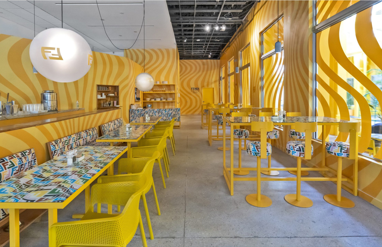 cafe fendi miami amarelo cores maximalismo decoração restaurante colorido pintura psicodélico