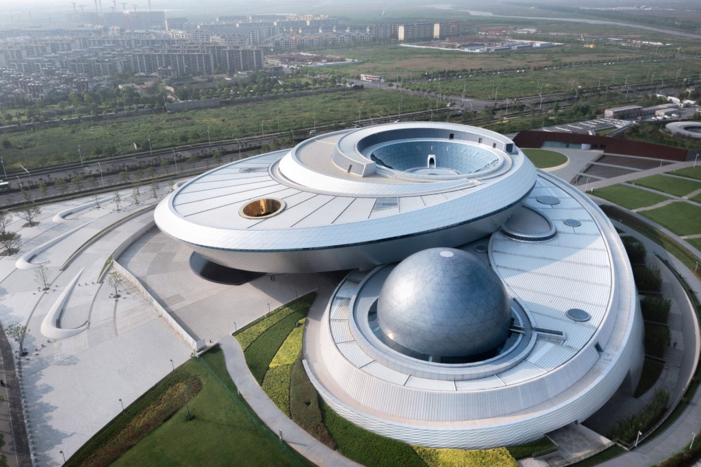 museu; astronomia; china; maior museu do mundo; arquitetura; moderna; engenharia; construção; universo; planetário