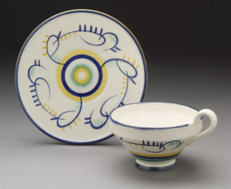 Margarete Heymann-Marks, Kandinsky Inspired Teacup , 1929. Cortesia de The Ellen Palevsky Cup Collection, presente de Max Palevsky.