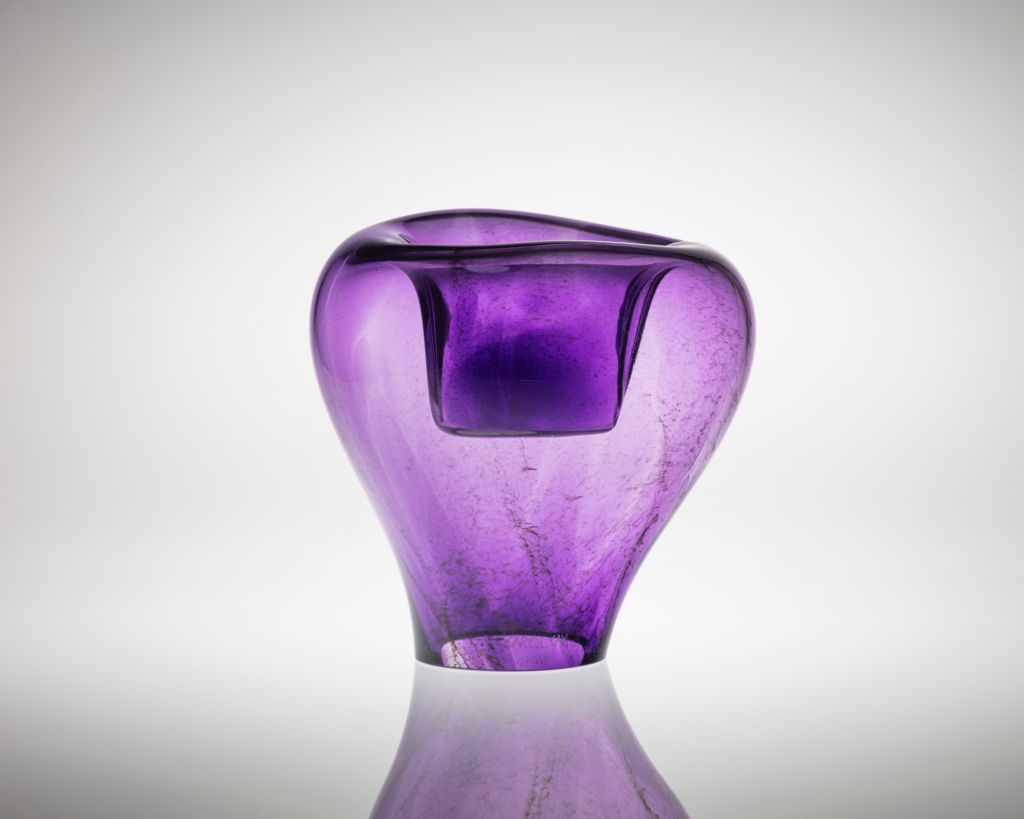 Carol Gay; designer; vidro; vasos; mobiliário