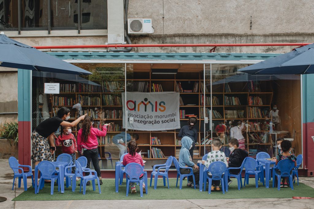 Inauguração da Biblioteca de Vila Andrade com contêiner doado pela CASACOR