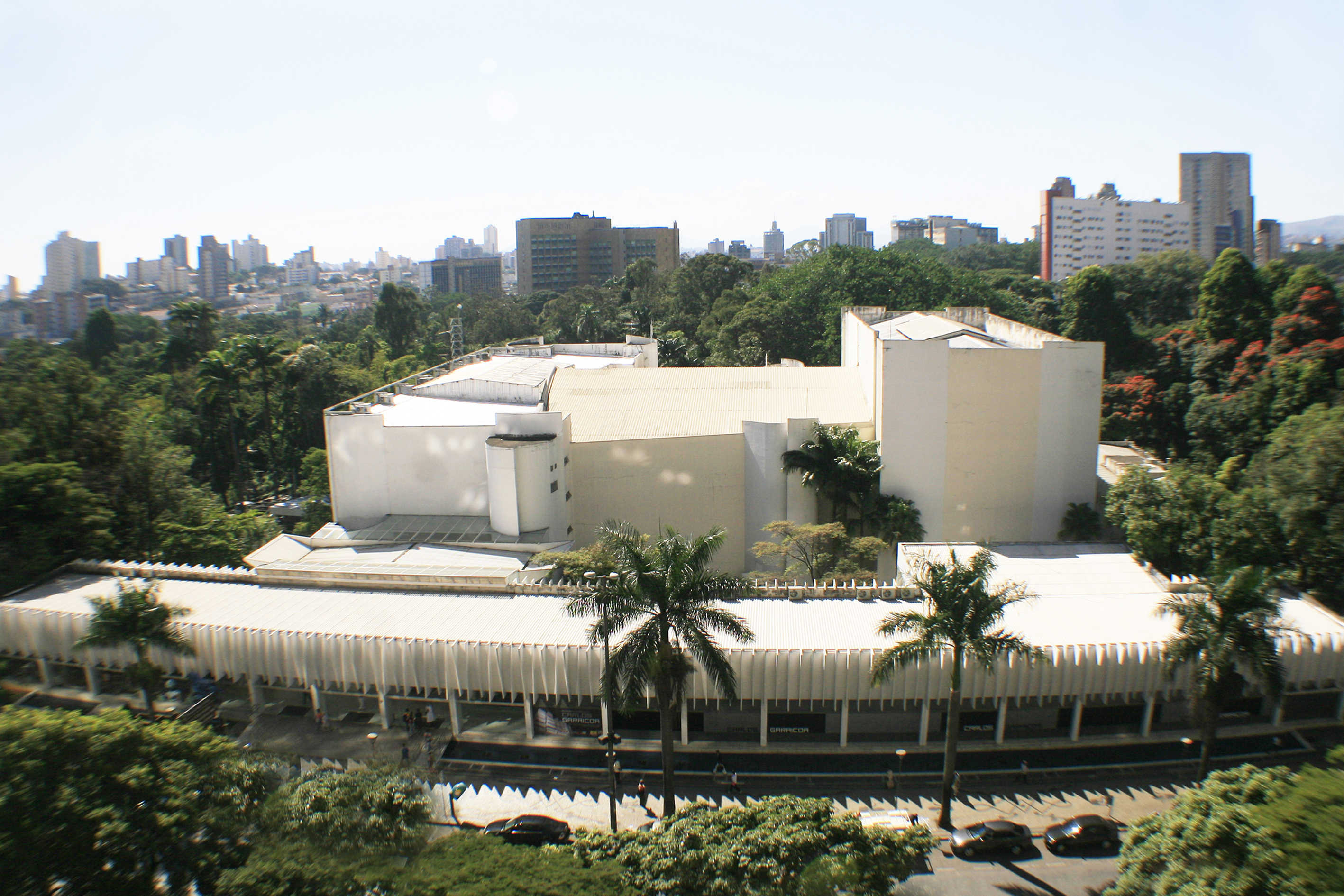 A mostra acontece na Grande Galeria Alberto da Veiga Guignard, do Palácio das Artes, em Belo Horizonte.