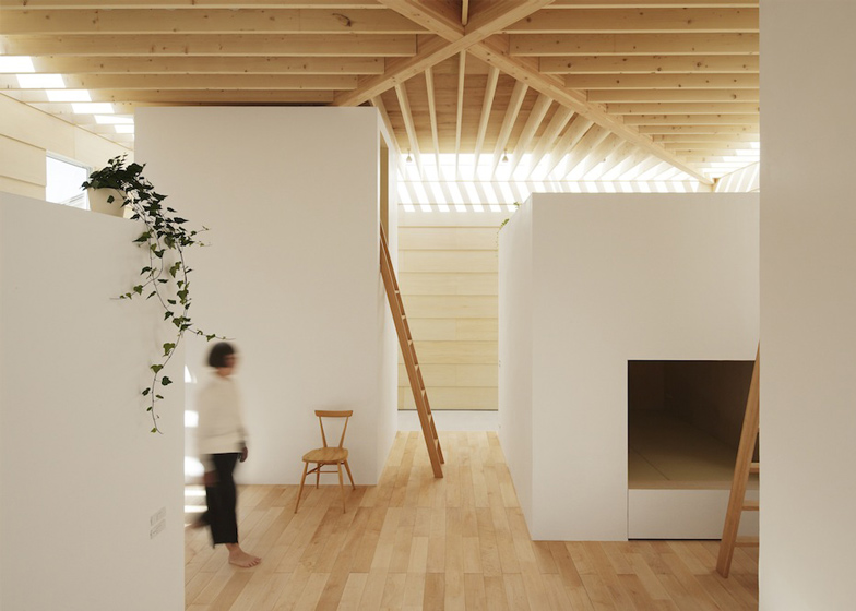 Light Walls House - mA-style Architects - Kai Nakamura. A dupla de arquitetos japoneses sediados em Tóquio desenvolve projetos residenciais de linhas puras que inspiram gerações.