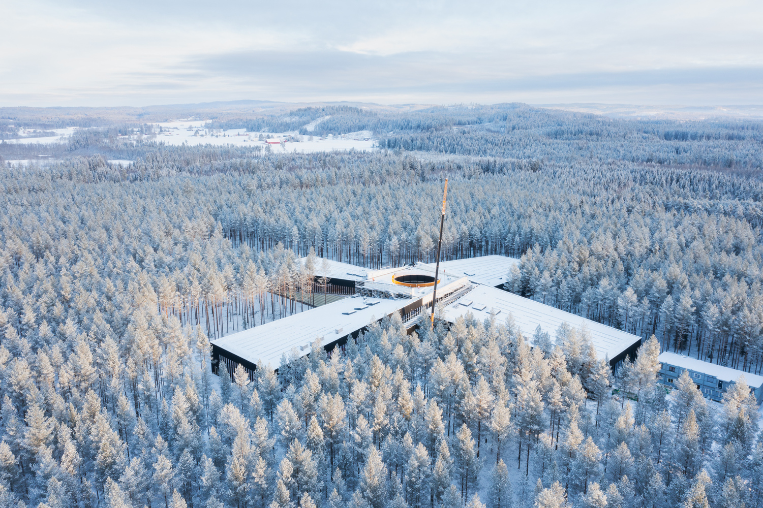 BIG conclui a fábrica de móveis mais ecológica do mundo na Noruega