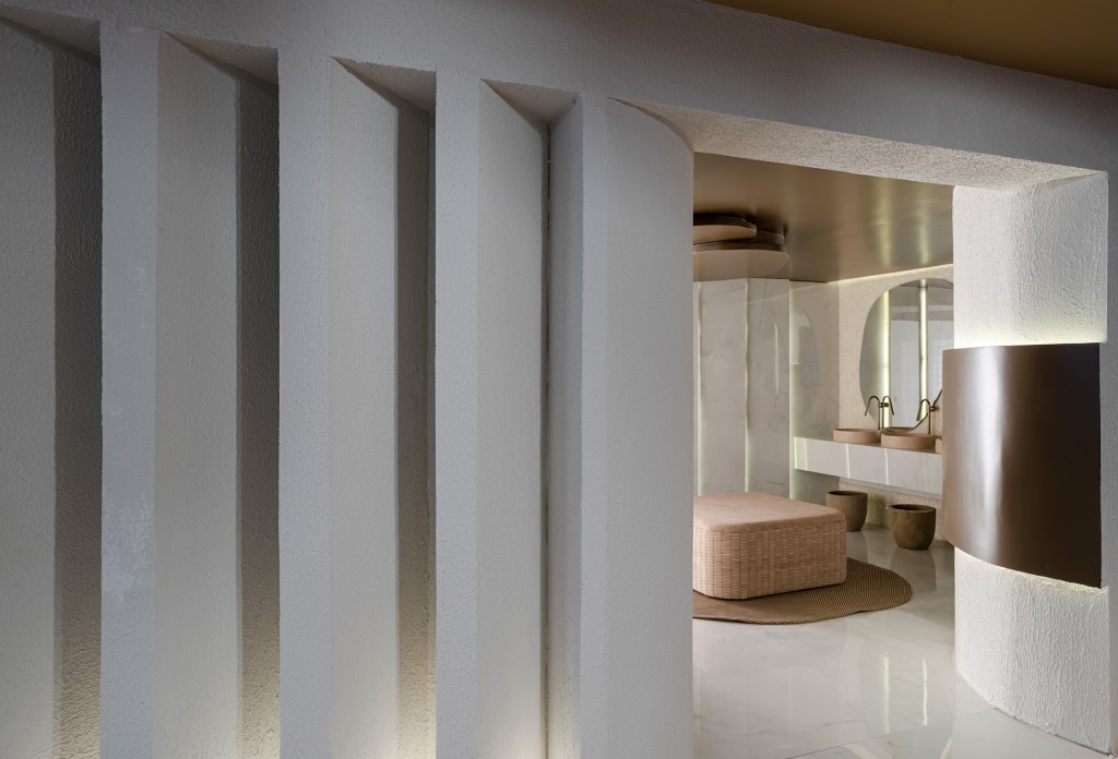 vilaville arquitetura banho zahir banheiro casacor sp sao paulo 2022 banho espelho tapete