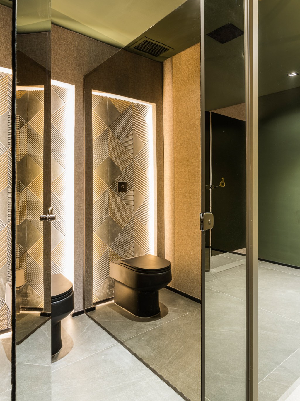 daiane antinolfi galeria restaurantes casacor sao paulo 2022 decoracao banheiro espelho