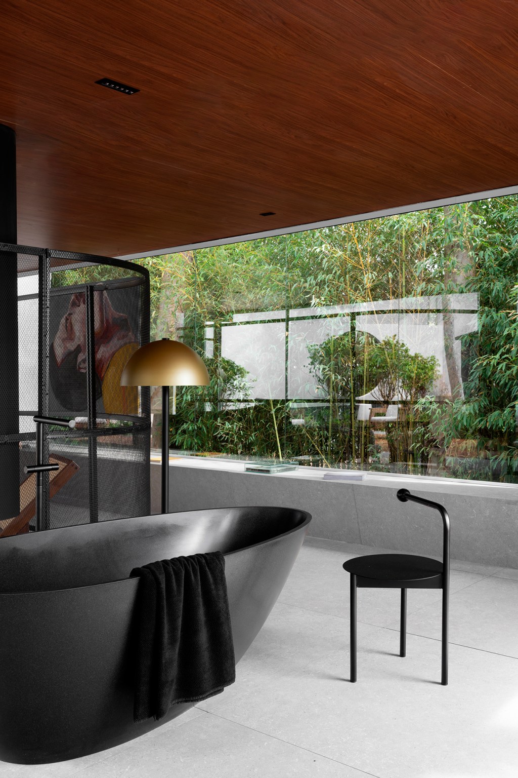Studio 126 Arquitetura Palafita do Curral CASACOR Minas Gerais 2022 jardim banheiro banheira