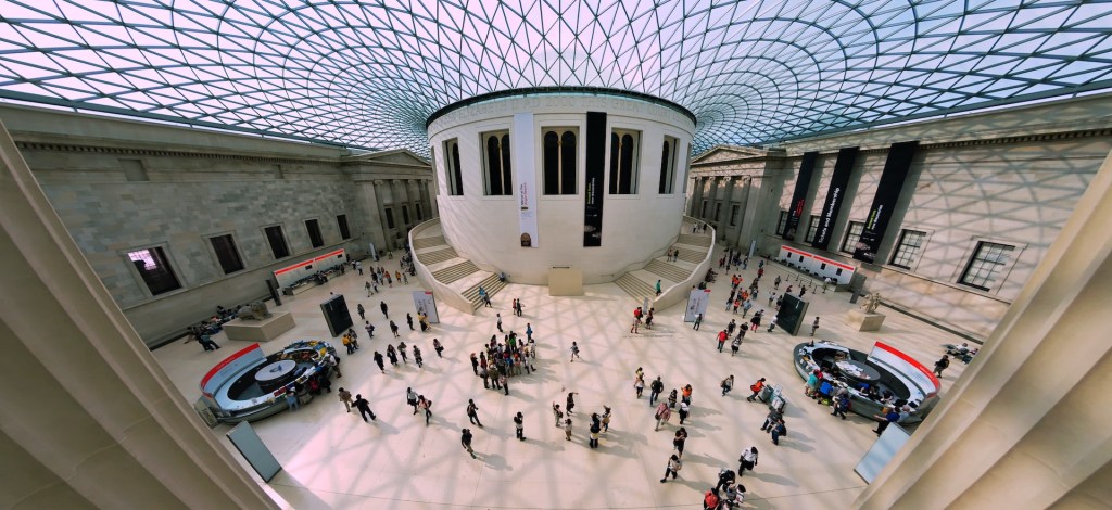 Great Court no British Museum, por Foster + Partners (Londres- 2000)