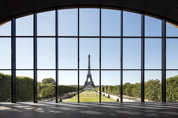 Sede da Paris+ par Art Basel: Le Grand Palais Éphémère, Champs de mars, Paris. Projeto de Wilmotte & Associés Architectes