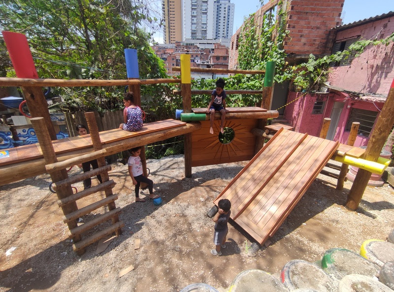 Fazendinhando arrecada doações para a construção de um playground para as crianças do Jardim Colombo se divertirem