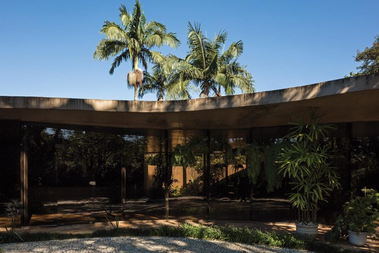 casa de Oscar Niemeyer em São Paulo